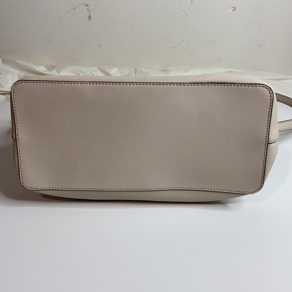 SOLD Kate Spade Pebbled Leather Handbag - Picture 6 of 16